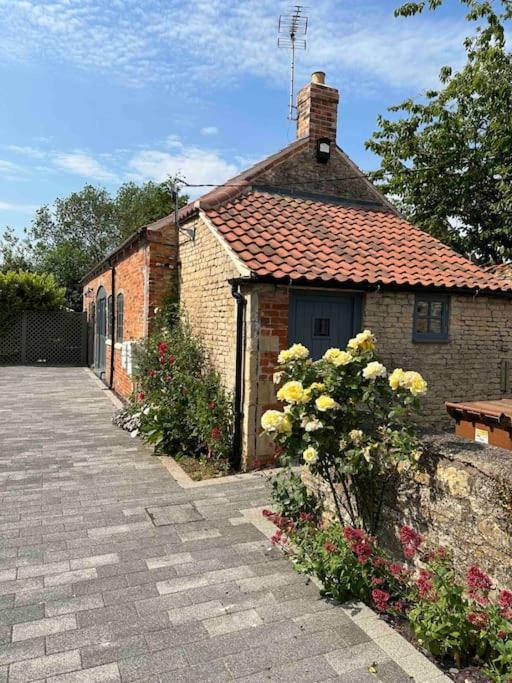 The Coach House Villa Cranwell Exterior photo